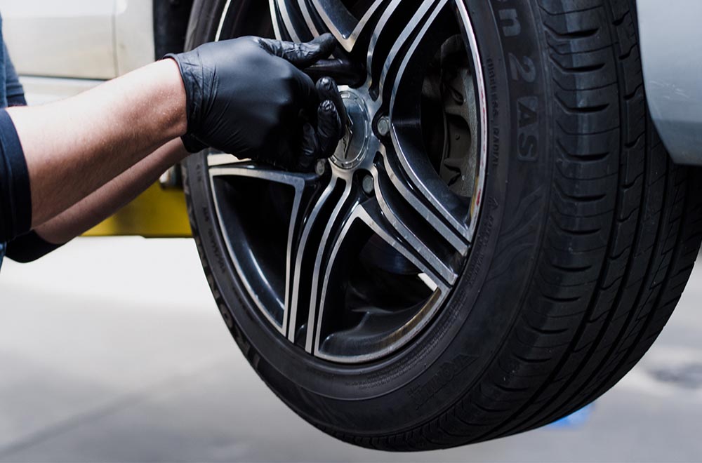 Mobile tyre replacement